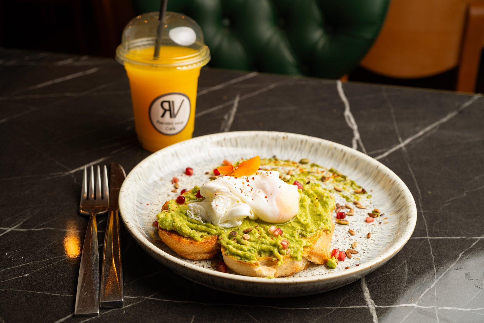 Smashed Avocado & Eggs
