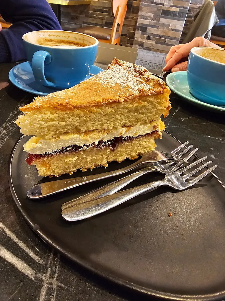 Victoria Sponge Cake